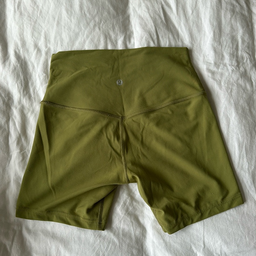 Lululemon Align shorts 6 inch
